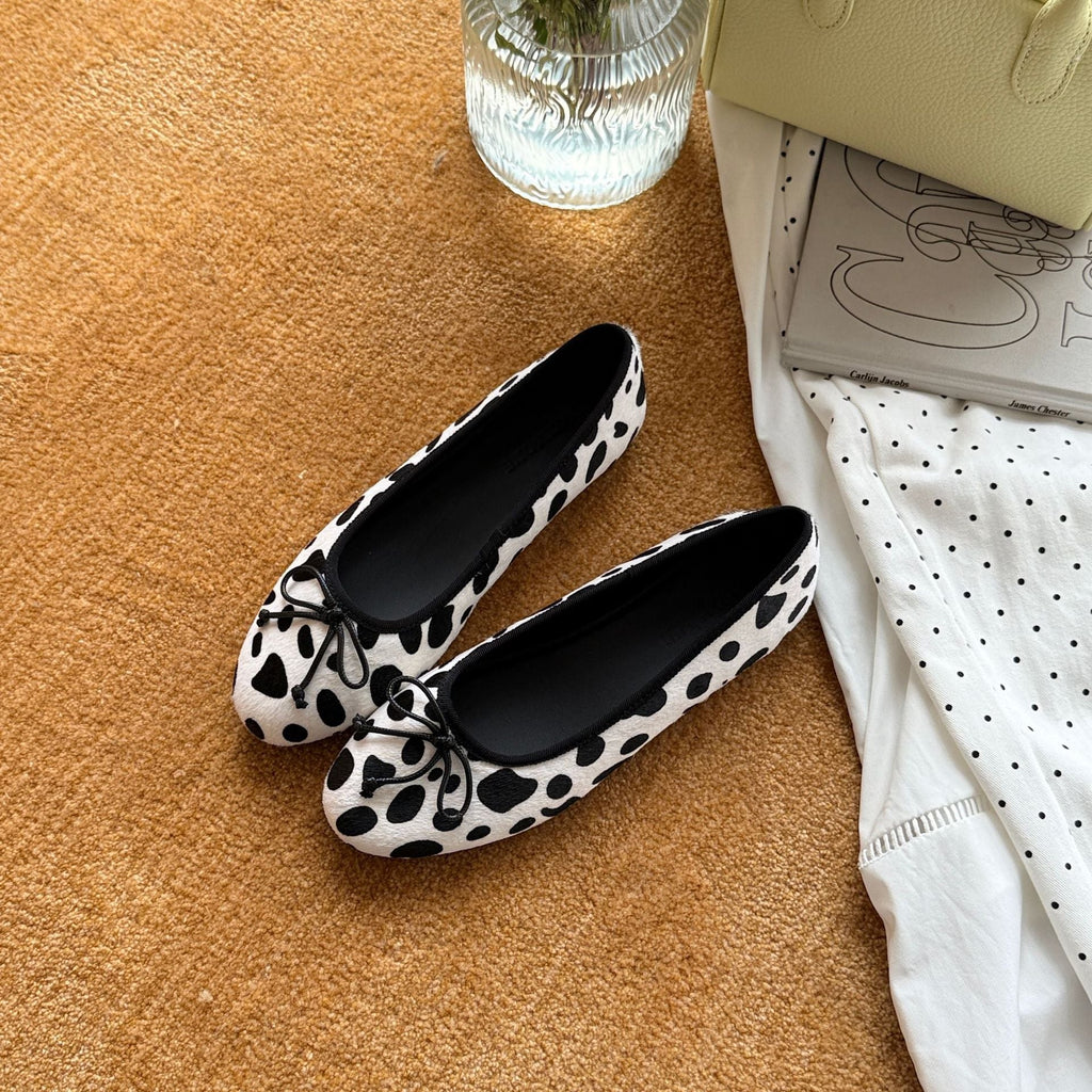 Damen Ballerinas im modernen Tierfell-Look mit elegantem Riemchen EB