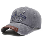 Herren Baseballcap im Distressed-Look mit Patch