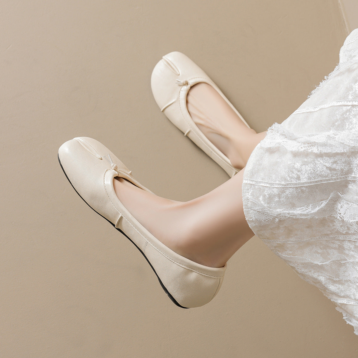 Damen Ballerina mit geschmeidigem Leder und elastischem Komfort EB