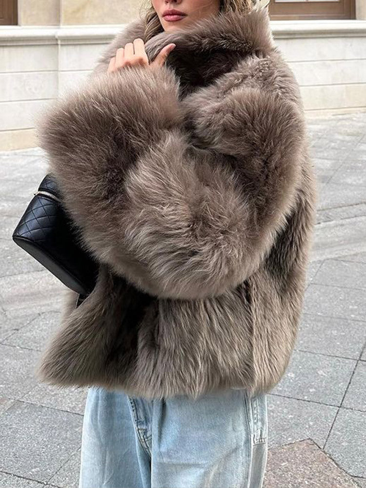 Damen Kunstfelljacke mit hochschließendem Kragen und luxuriösem Design EB