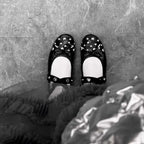 Damen Ballerinas mit modischem Strass-Detail und dekorativem Riemendesign EB