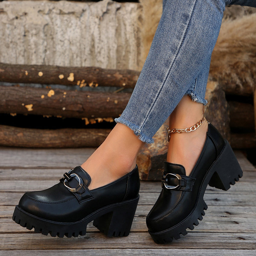 Damen Blockabsatz-Schuhe mit markanter Sohle und modischen Schnallen EB