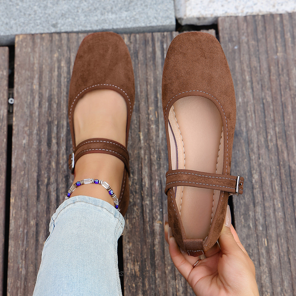 Damen Bequeme Ballerinas mit verstellbarem Riemchen EB