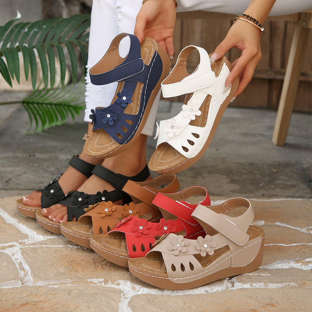 Damen Bequeme Sandalen mit floralem Design und verstellbarem Klettverschluss EB