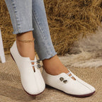 Damen komfortable Slipper mit modischen Knopfdetails EB
