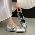Damen Elegante Ballerinas mit modischem Riemen und Punkte-Design EB