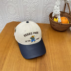 Unisex Kappe mit verspielter Bären-Stickerei