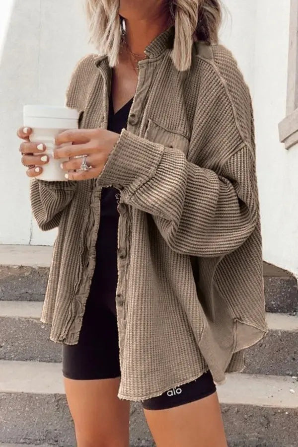 Damen Lässiges Overshirt mit Struktur und Druckknopfverschluss EB