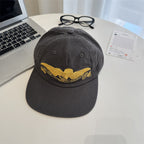 Herren-Cap mit Stickerei