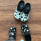 Damen bequeme Pantoletten mit trendigem Punktedesign EB