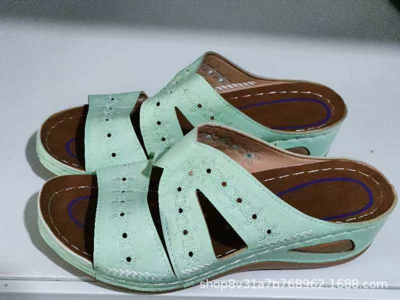 Damen bequeme Sandalen mit ergonomischer Fußbett und modischem Blumenmuster EB