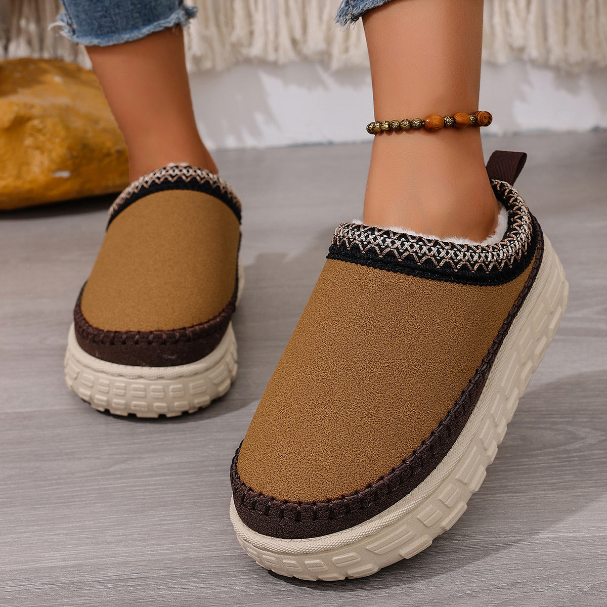 Damen bequeme Slip-On Clogs mit modischem Design und hochwertiger Sohle EB
