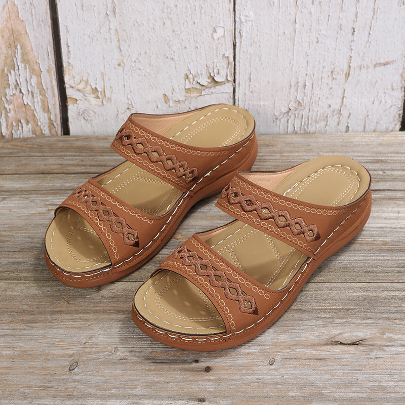 Damen bequeme Riemchen-Sandalen mit dekorativen Details EB