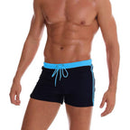 Herren Bade-Shorts mit peppigen Kontrastelementen EB