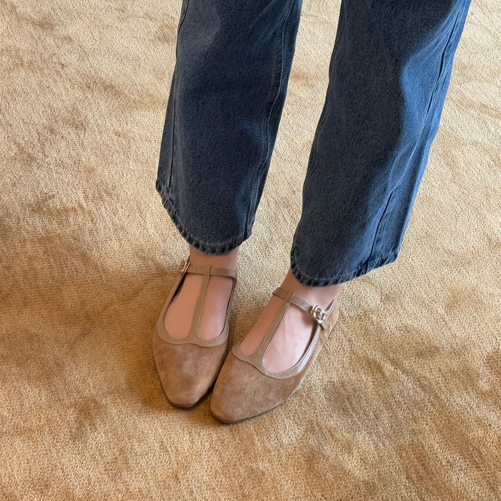 Damen Elegante Mary Jane Ballerinas aus hochwertigem Wildleder mit verstellbarem Riemchen EB