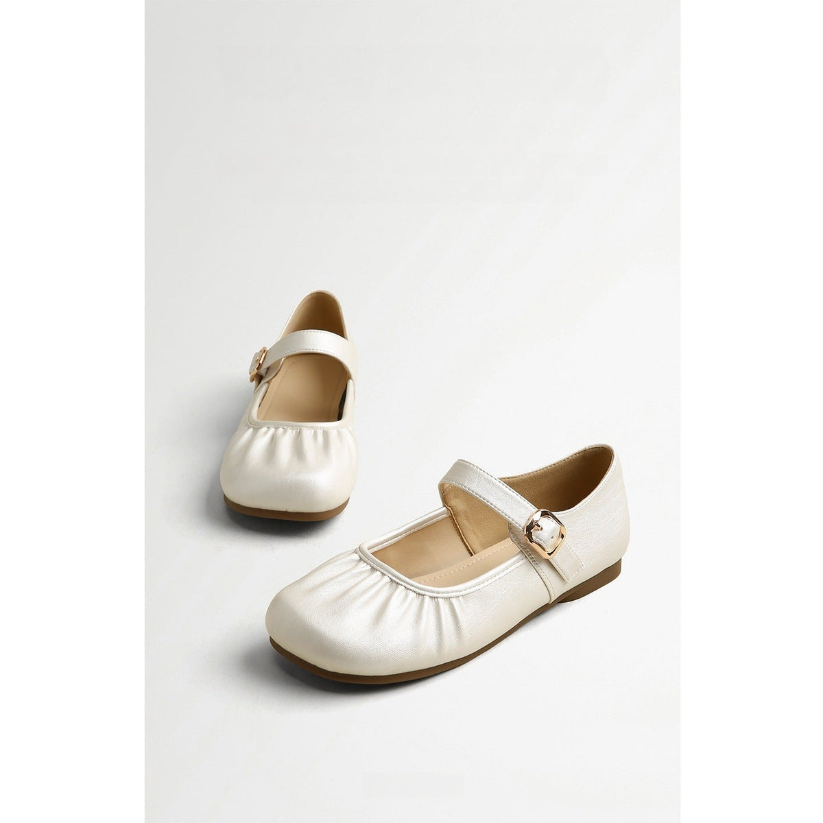 Damen Ballerina-Pumps mit modischem Riemchen und komfortablem Fußbett EB