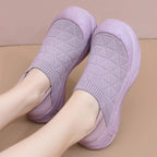 Damen Bequeme Slip-On Laufschuhe mit rutschfester Sohle und elastischem Obermaterial EB