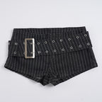 Damen modische Shorts mit breitem Gürtel und dekorativen Ösen EB