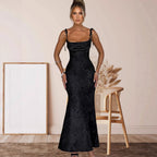 Damen Elegantes Langarm Abendkleid mit floralem Jacquard-Muster und zartem Rückenausschnitt EB