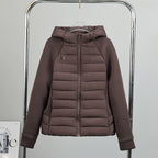 Damen Isolierte Steppjacke mit Kapuze und sportlichem Schnitt EB