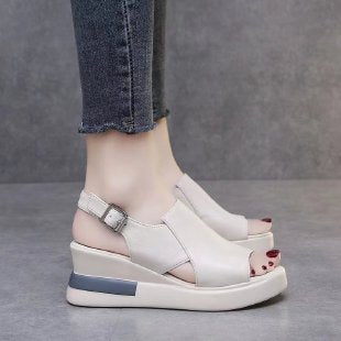 Damen bequeme Plateau-Sandalen mit elegantem Schnitt und ergonomischer Fußbettgestaltung EB