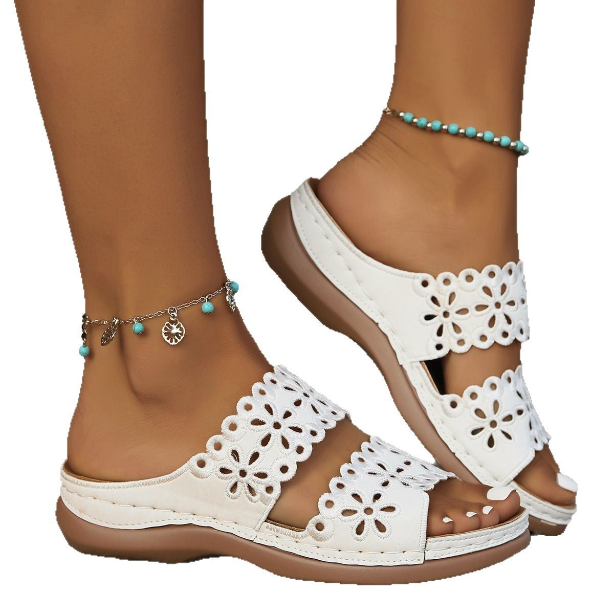 Damen Riemchen-Sandalen mit floralem Cut-Out-Design und ergonomischer Fußbettung EB