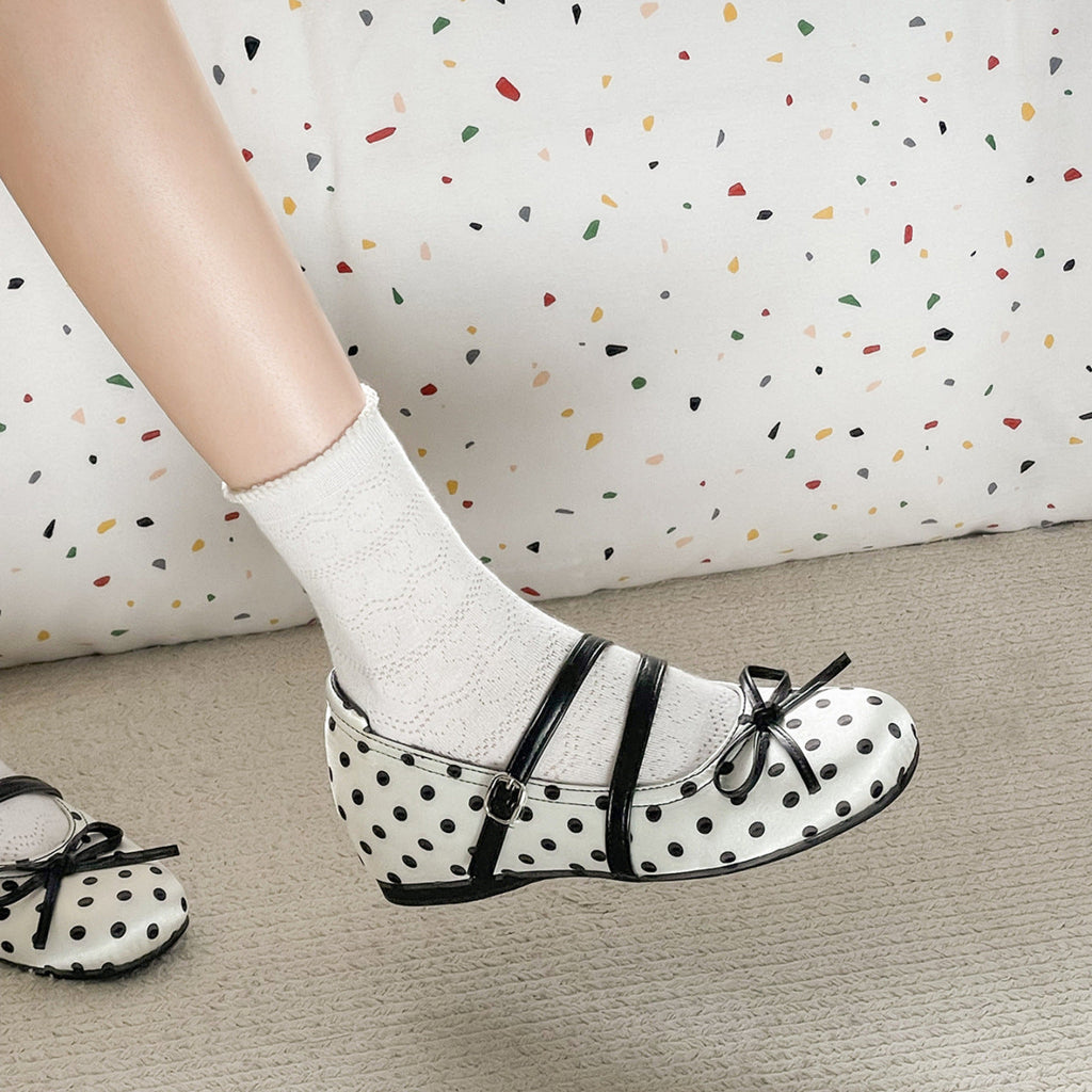 Damen Ballerinas mit komfortablem Fußbett und dekorativem Riemen EB