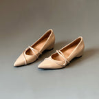 Damen elegante Ballerinas mit raffiniertem Riemchen und glänzender Lack-Oberfläche EB