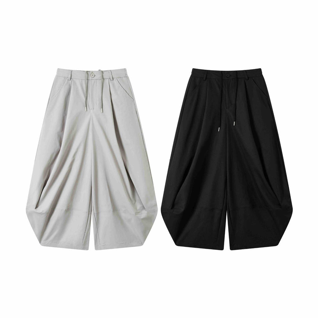 Weite Bermuda-Shorts mit hoher Taille, Falten und Kordelzug