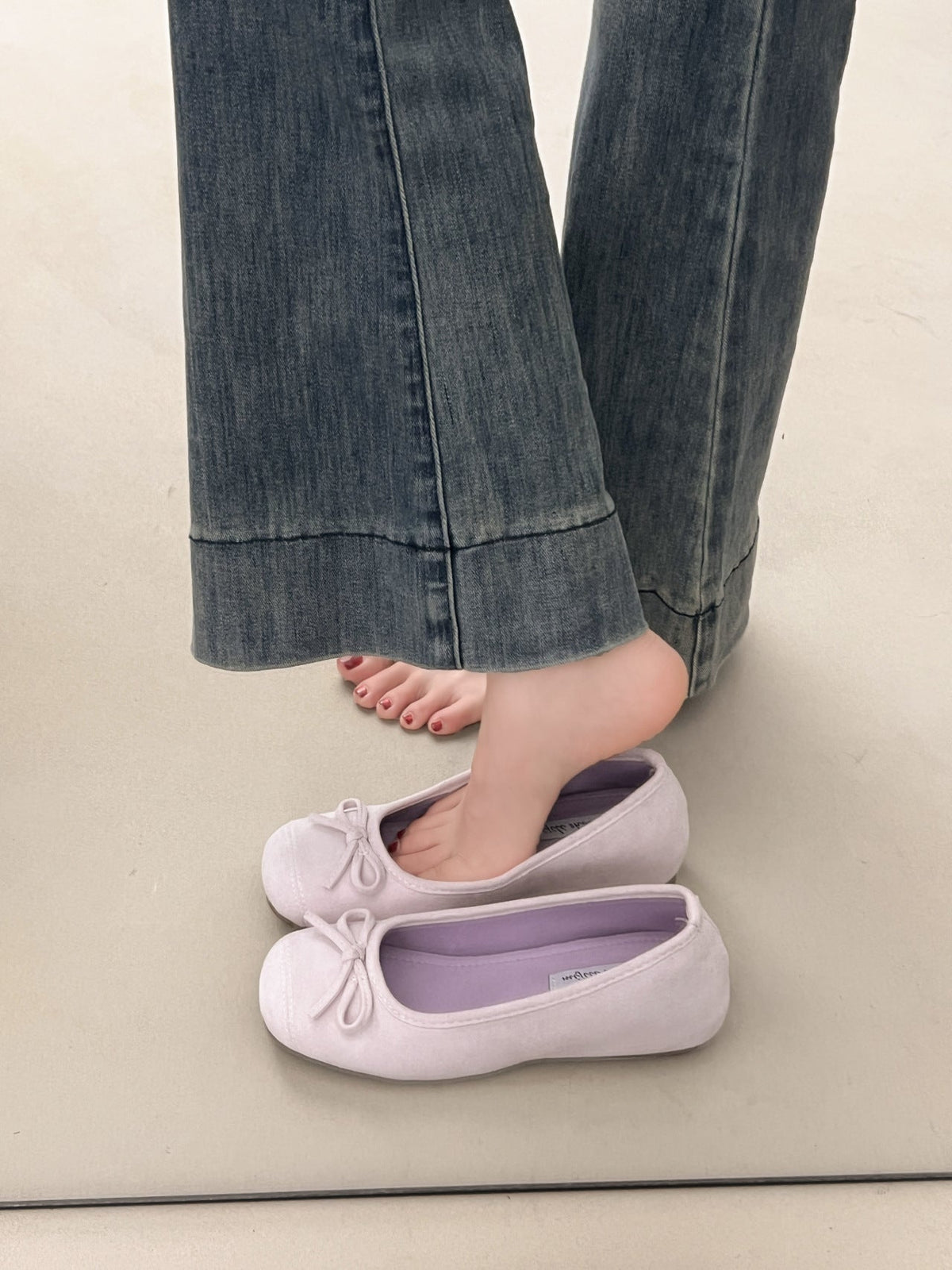 Damen Ballerinas mit zarter Schleifenapplikation und weichem Veloursleder EB