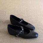 Damen elegante Ballerinas mit modischem Riemendetail und komfortablem Absatz EB