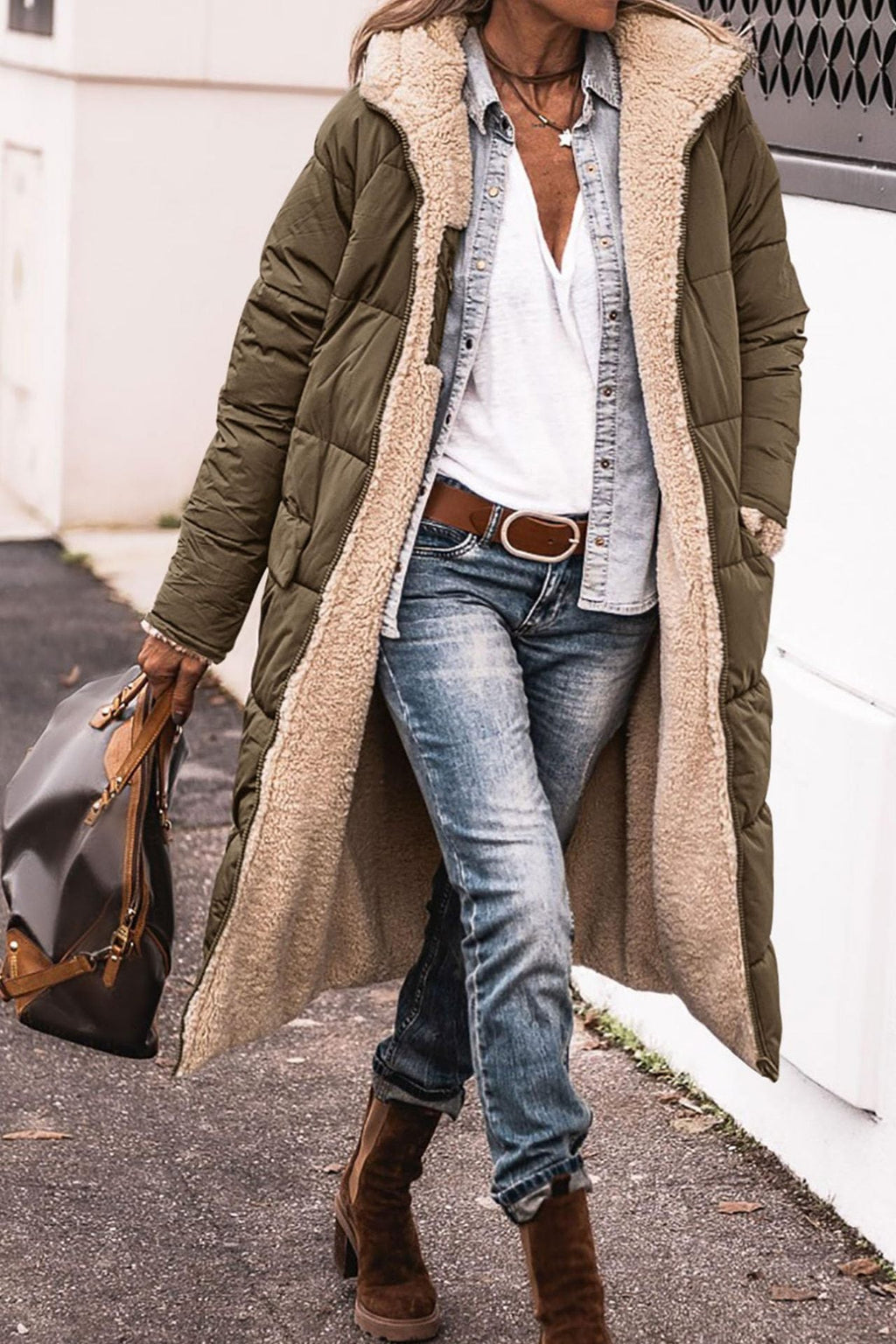 Damen kuscheliger Winterparka mit hochwertigem Teddyfutter und praktischen Taschen EB