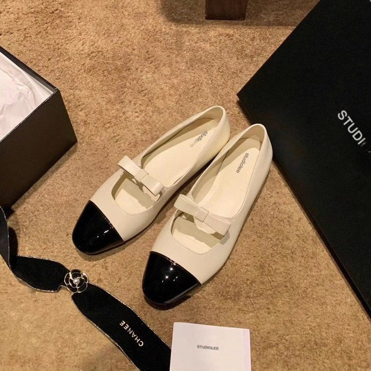 Damen Ballerina-Pumps mit dekorativem Schleifenakzent und hochglänzender Spitze EB