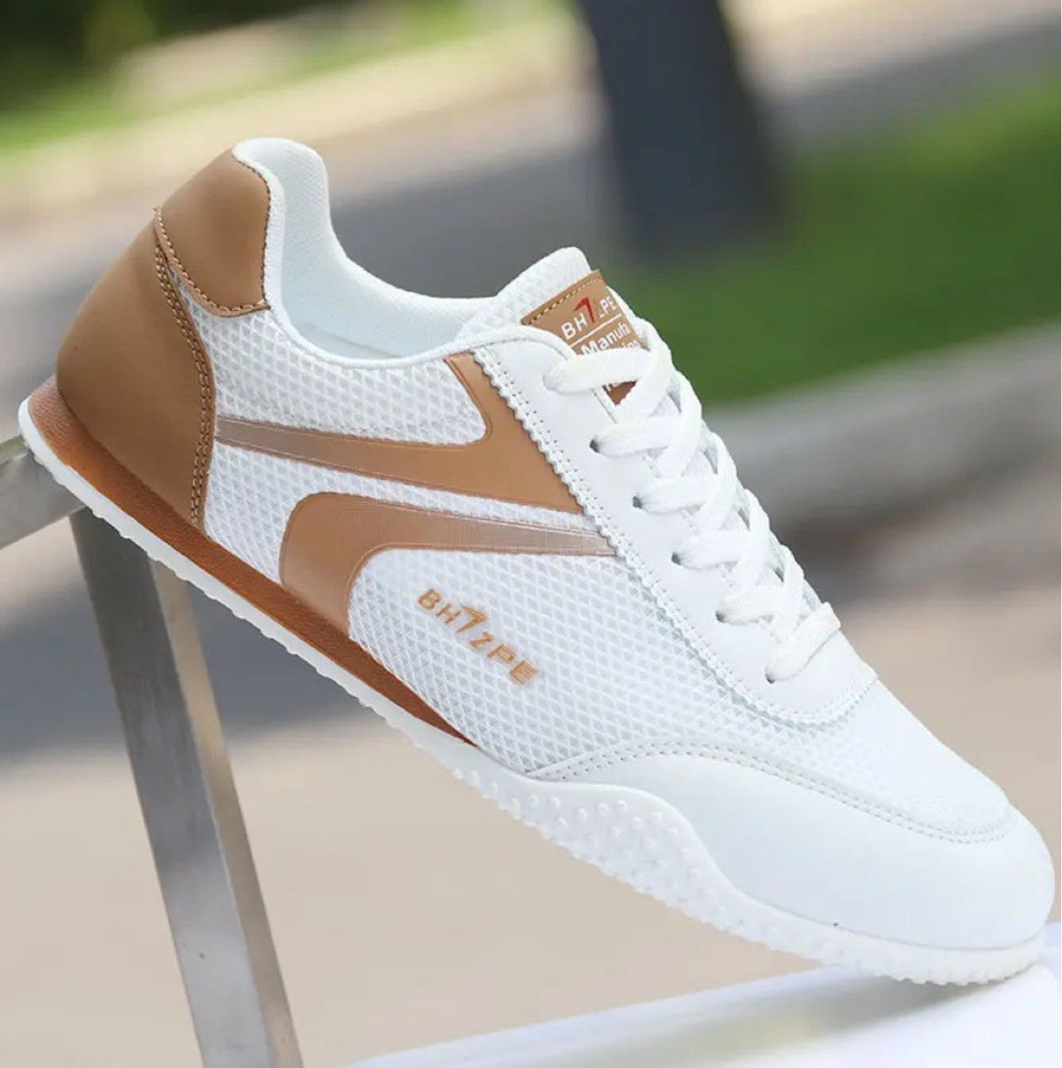 Damen atmungsaktive Freizeitschuhe mit rutschfestem Profil und innovativem Obermaterial EB