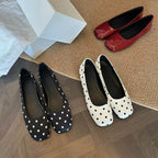 Damen elegante Ballerinas mit schickem Quadratfuß und glänzender Oberfläche EB