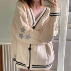 Damen Grobstrick-Cardigan mit dekorativen Sternen und kontrastierendem Bund EB