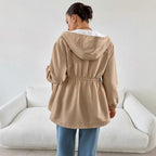 Damen Freizeitjacke mit verstellbarem Bund und Kapuze EB