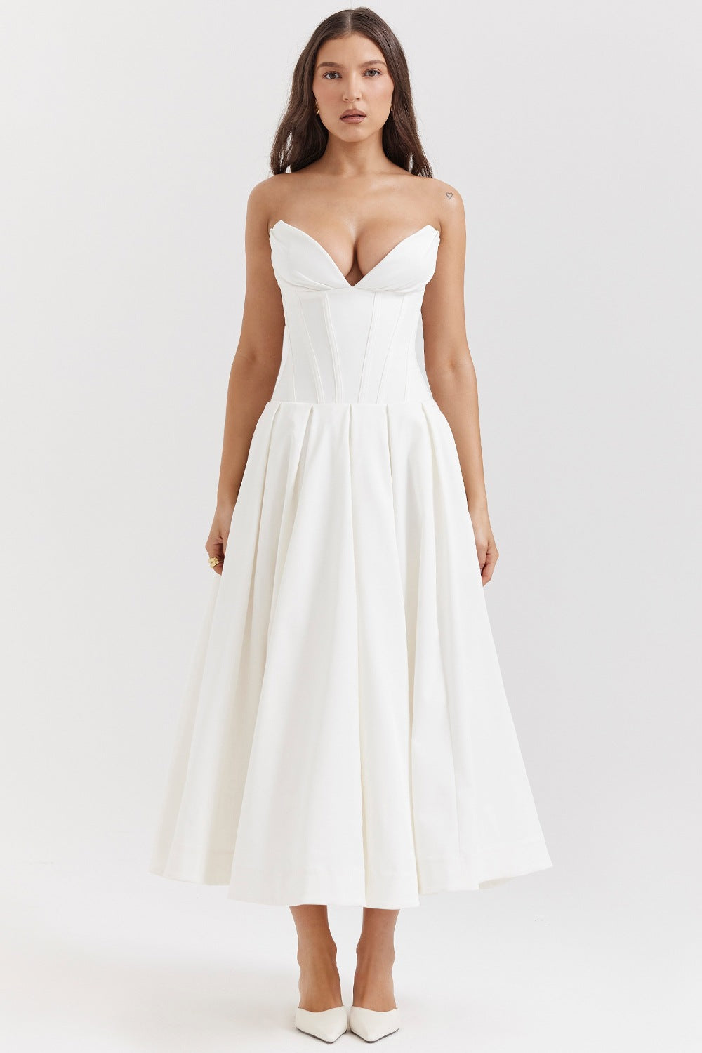 Damen Abendkleid mit taillierter Silhouette und A-linien Schnitt EB