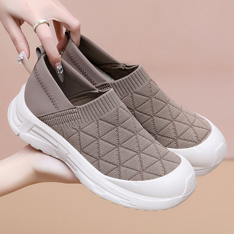 Damen Bequeme Slip-On Laufschuhe mit rutschfester Sohle und elastischem Obermaterial EB