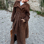 Damen Suede Trenchcoat mit Gürtel und eleganten Knopfdetails EB