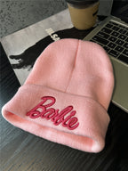 Stilvolle Beanie mit Stickerei