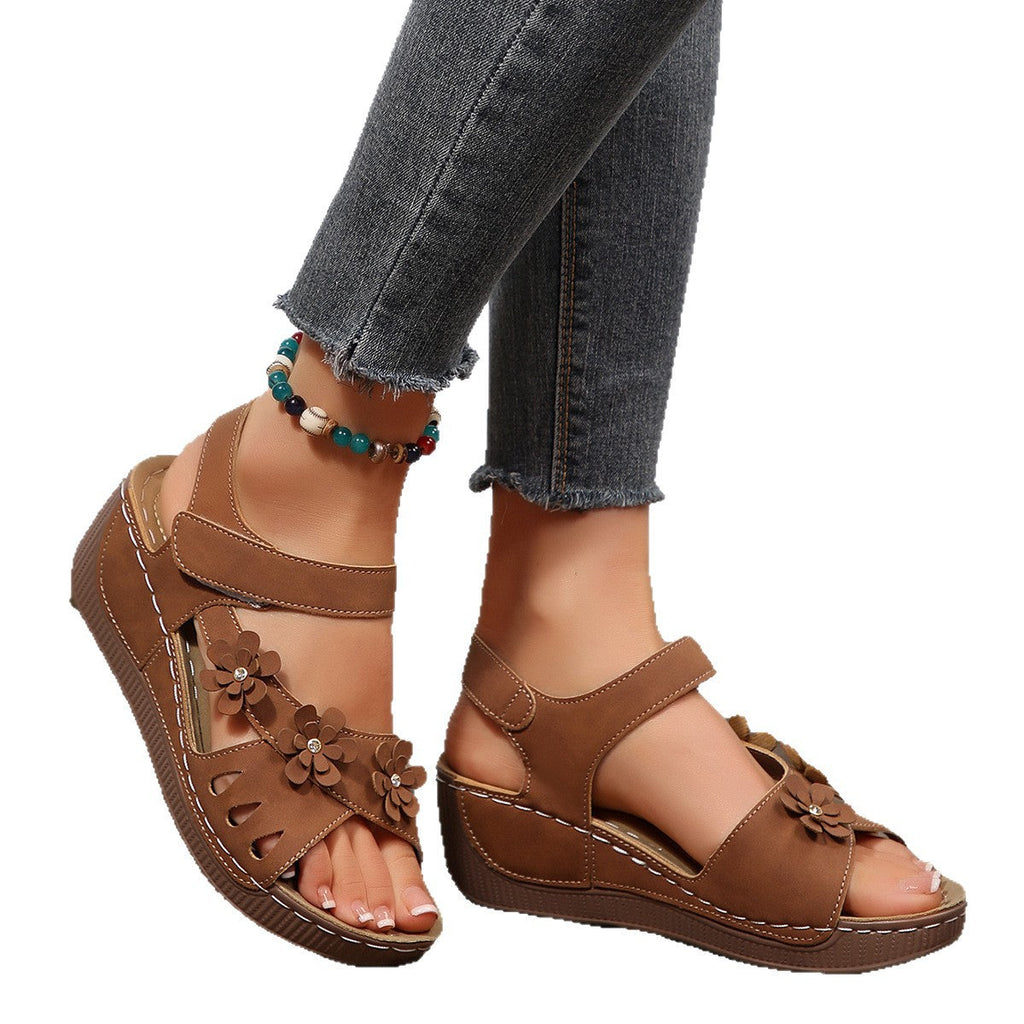 Damen bequeme Sandalen mit buntem Blumendesign EB