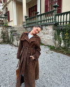 Damen Suede Trenchcoat mit Gürtel und eleganten Knopfdetails EB