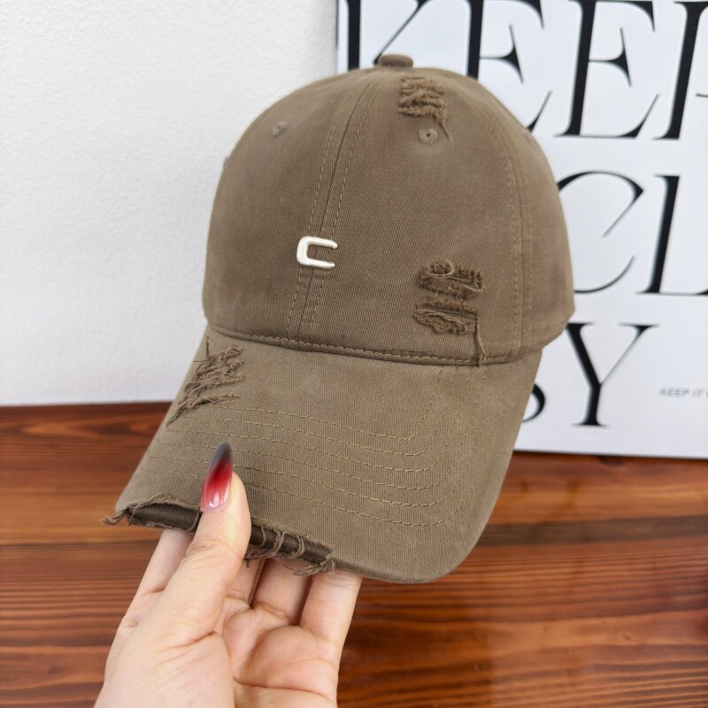 Herrenkappe im Distressed-Look