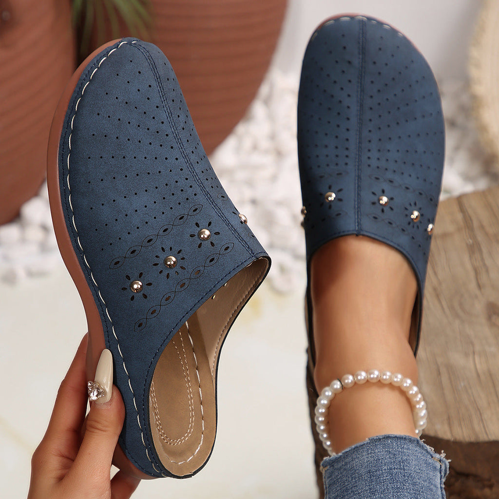 Damen Bequeme Clogs mit modischem Perforationsdesign und dekorativen Applikationen EB
