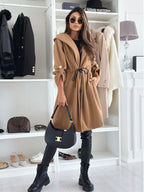 Damen lockerer Kapuzensweatcoat mit verstellbarem Taillenzug und eleganten Details EB