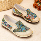 Damen Bequeme Slip-On Clogs mit buntem Jacquard-Muster EB
