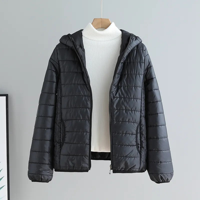 Damen gesteppte Übergangsjacke mit Kapuze und modernem Schnitt EB