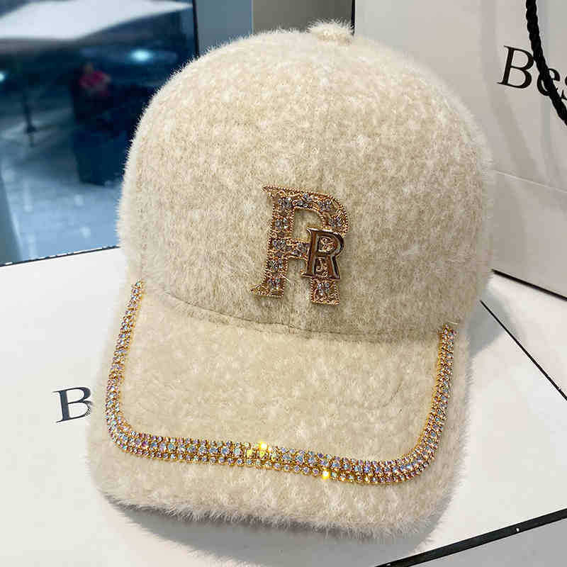 Luxuriöse Damen-Baseballkappe aus Fleece mit Verzierungen