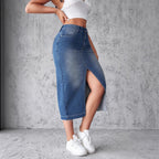 Damen Denim-Midirock mit hohem Schlitz und fransigem Saum EB